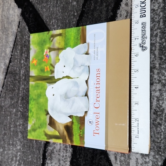 TOWEL CREATIONS 40 DESIGNS HOLLAND AMERICA LINE HARDCOVER BOOK - Picture 10 of 12